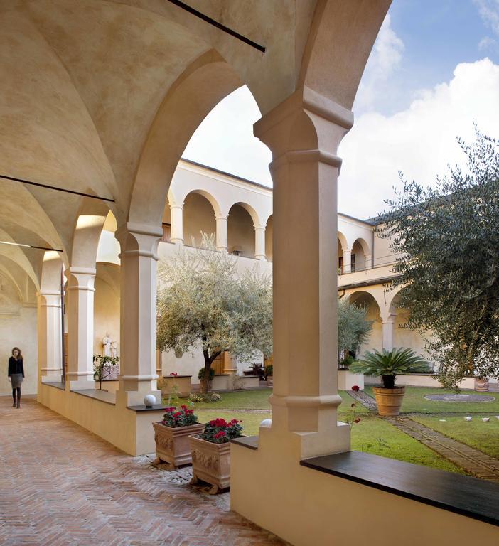 فندق Abbadia San Giorgio مونيلّي المظهر الخارجي الصورة