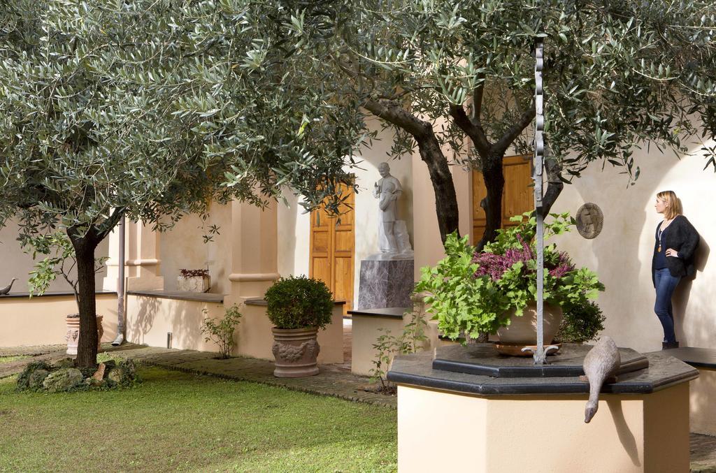فندق Abbadia San Giorgio مونيلّي المظهر الخارجي الصورة